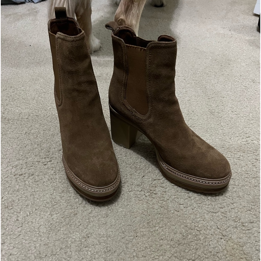 Steve Madden shoe